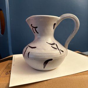 HAND MADE POTTERY 32OZ PITCHER